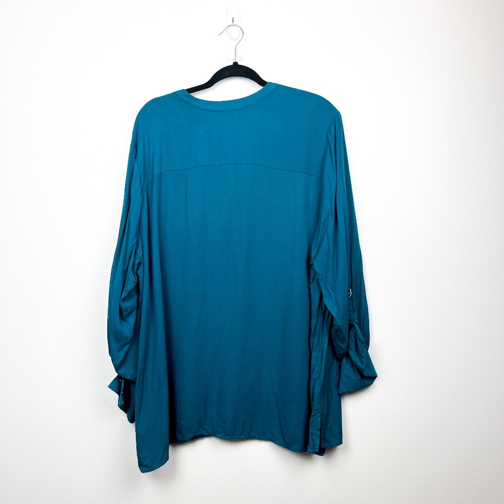 Denver Hayes Long Sleeve Blue Button-Up Blouse - Picture 7 of 10